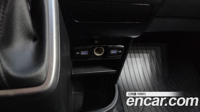 Hyundai Staria 2022 — photo 12