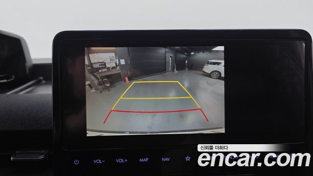 Hyundai Staria 2022 — photo 16