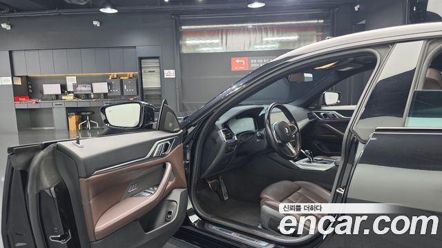 BMW 4-Series 2022 — photo 13