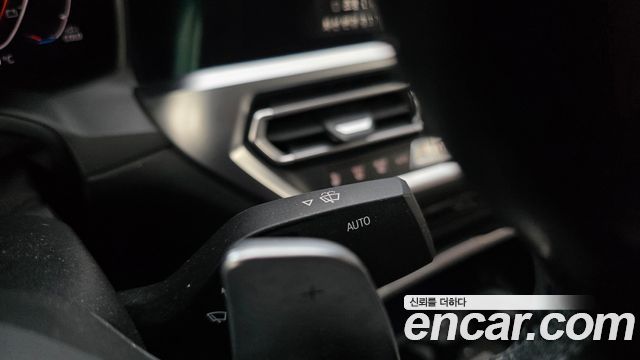 BMW 4-Series 2022 — photo 26