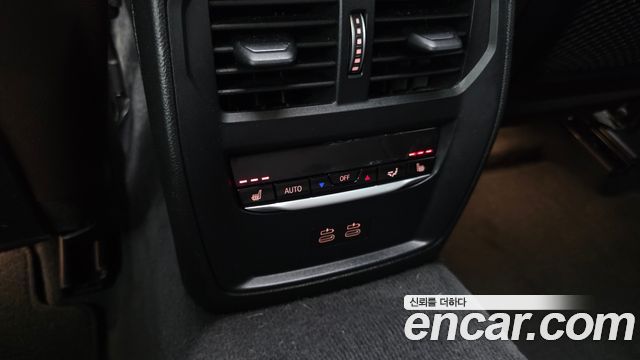 BMW 4-Series 2022 — photo 32