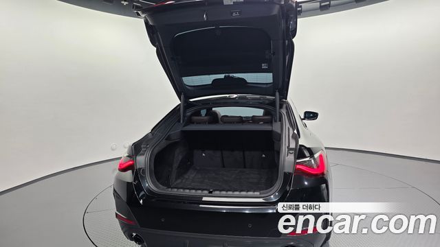 BMW 4-Series 2022 — photo 36
