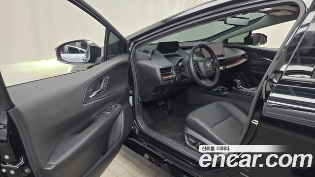 Toyota Prius 2024 — photo 10