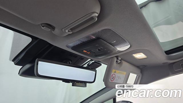 Toyota Prius 2024 — photo 18