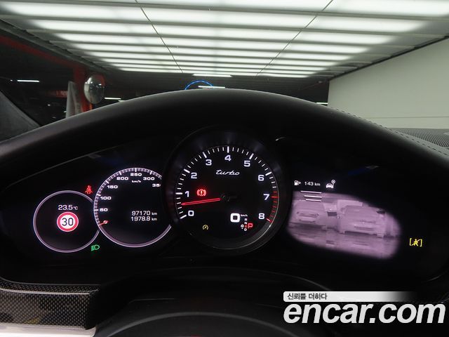 Porsche Panamera 2017 — photo 9
