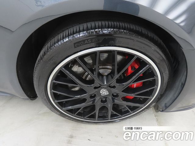 Porsche Panamera 2017 — photo 20