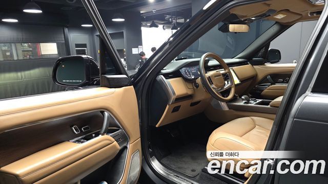 Land Rover Range Rover 2023 — photo 13