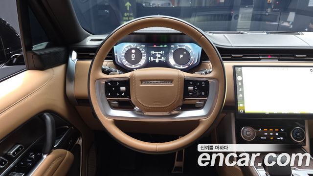 Land Rover Range Rover 2023 — photo 20