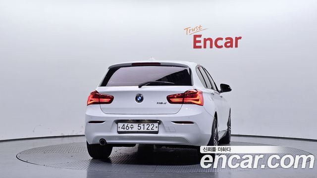BMW 1-Series 2018 — photo 4
