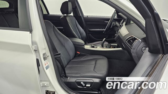 BMW 1-Series 2018 — photo 12