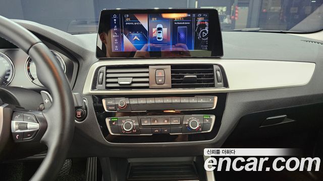 BMW 1-Series 2018 — photo 14