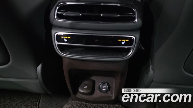 Genesis GV80 2023 — photo 25