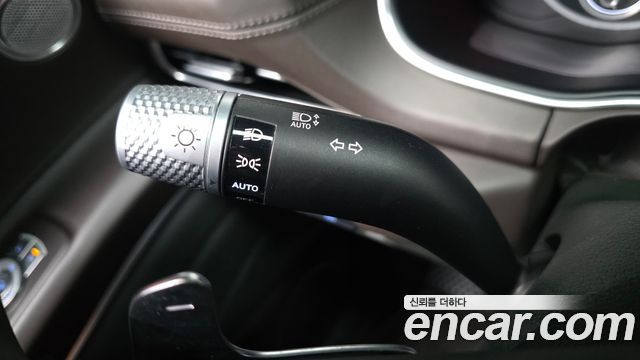 Genesis GV80 2023 — photo 30