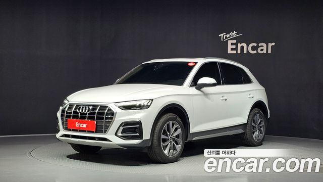 Audi Q5 2023 — photo 1