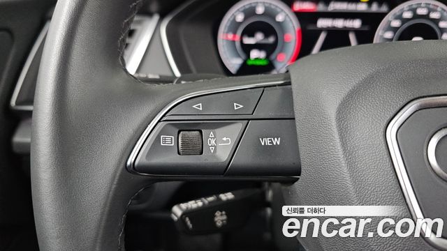 Audi Q5 2023 — photo 34