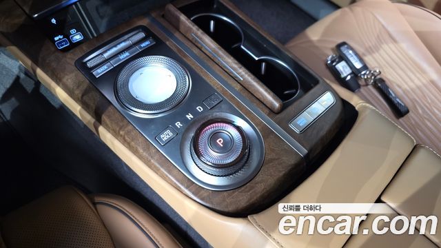 Genesis G80 2022 — photo 12