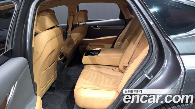 Genesis G80 2022 — photo 18