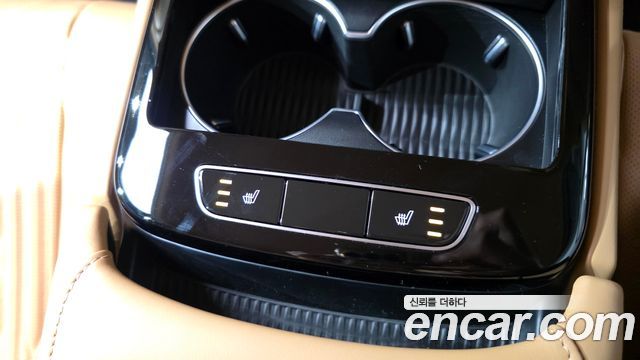 Genesis G80 2022 — photo 22