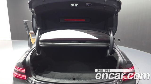 Genesis G80 2022 — photo 25