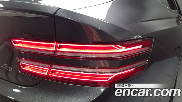 Genesis G80 2022 — photo 9