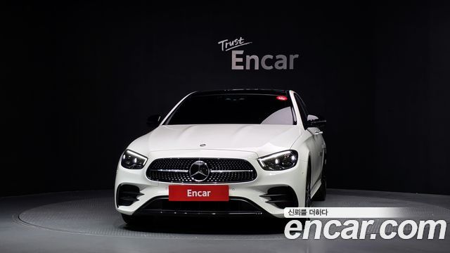Mercedes-Benz E-Class 2023 — photo 3