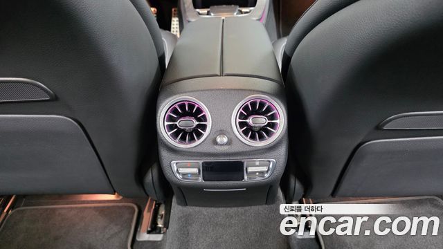 Mercedes-Benz E-Class 2023 — photo 31