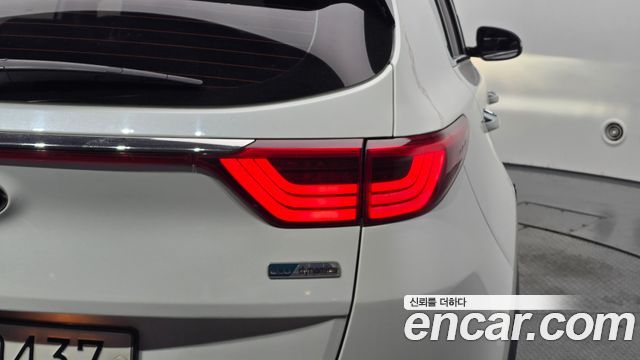 Kia Sportage 2016 — photo 9