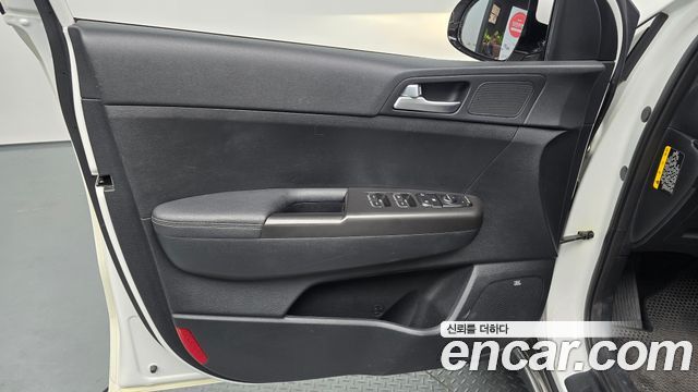 Kia Sportage 2016 — photo 14