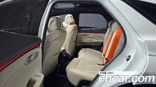 Genesis GV70 2025 — photo 18