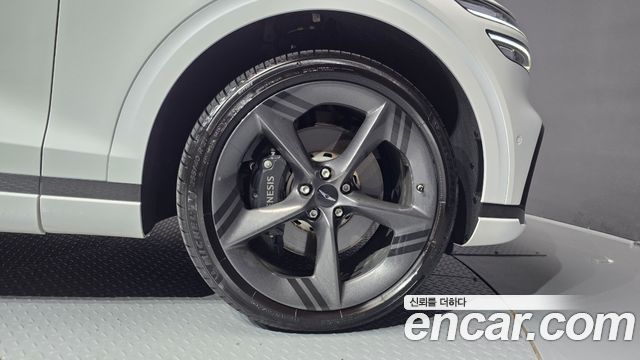 Genesis GV70 2025 — photo 7