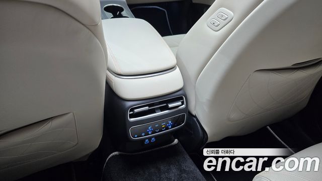 Genesis GV70 2025 — photo 29