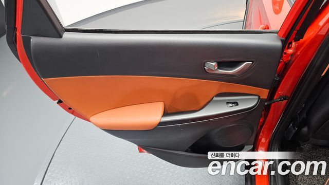 Hyundai Kona 2018 — photo 15