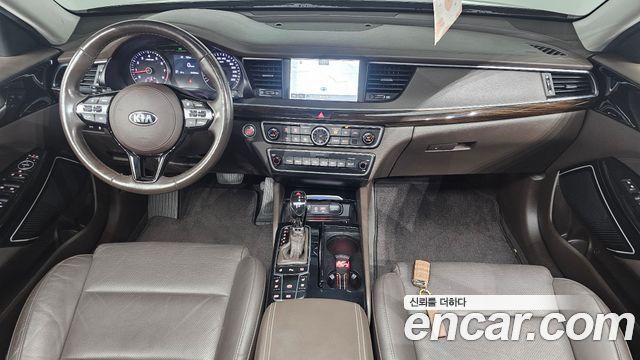 Kia K7 2018 — photo 10