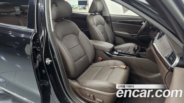 Kia K7 2018 — photo 18