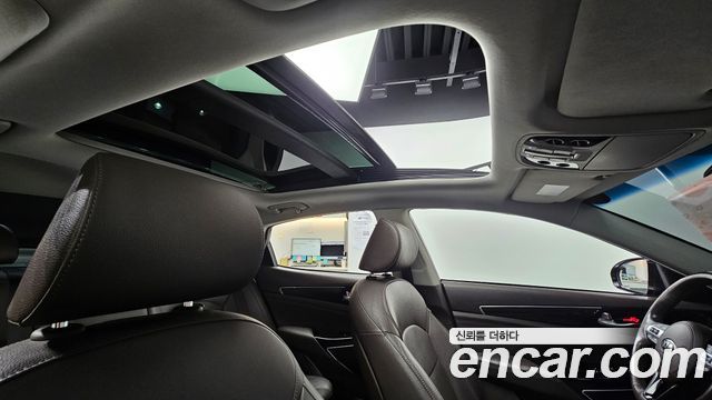 Kia K7 2018 — photo 25