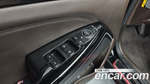 Kia K7 2018 — photo 27