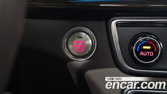 Kia K7 2018 — photo 28