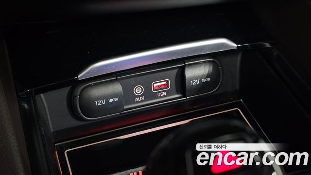 Kia K7 2018 — photo 31