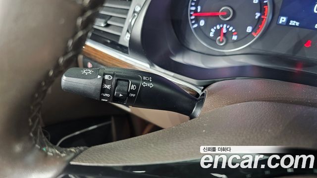 Kia K7 2018 — photo 33
