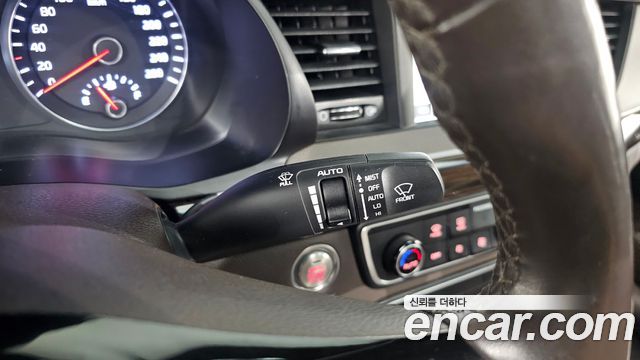 Kia K7 2018 — photo 34