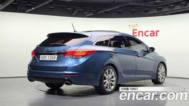 Hyundai i40 2012 — photo 2