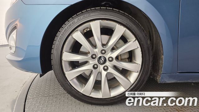 Hyundai i40 2012 — photo 5