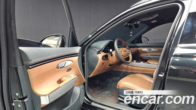 Genesis GV70 2023 — photo 10