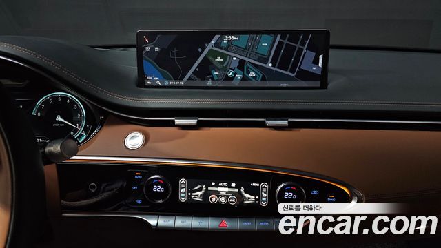 Genesis GV70 2023 — photo 15