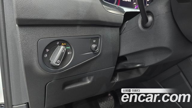 Volkswagen Tiguan 2022 — photo 18