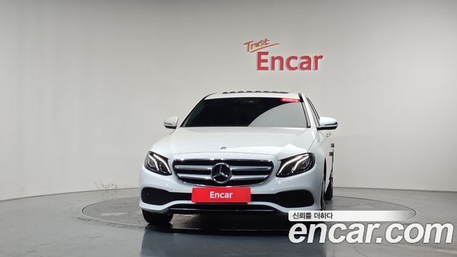 Mercedes-Benz E-Class 2019 — photo 3