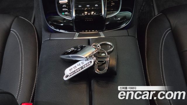 Mercedes-Benz E-Class 2019 — photo 21
