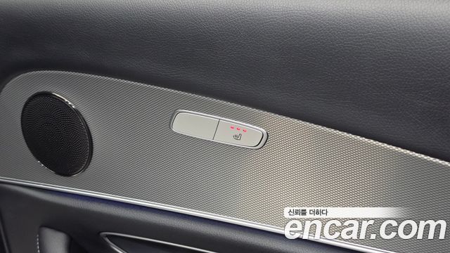 Mercedes-Benz E-Class 2019 — photo 26