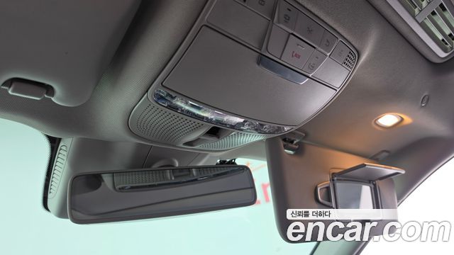 Mercedes-Benz E-Class 2019 — photo 28