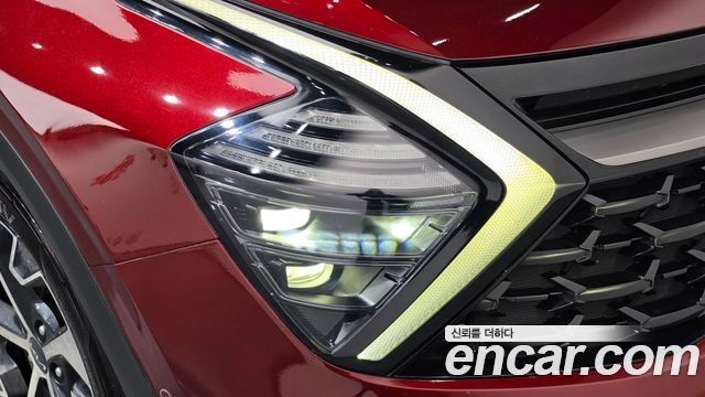 Kia Sportage 2023 — photo 8